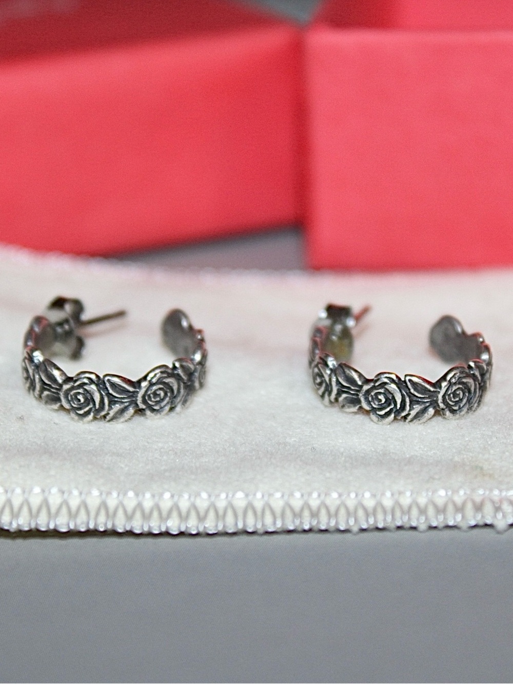 Retired James Avery Rose Hoop Earrings